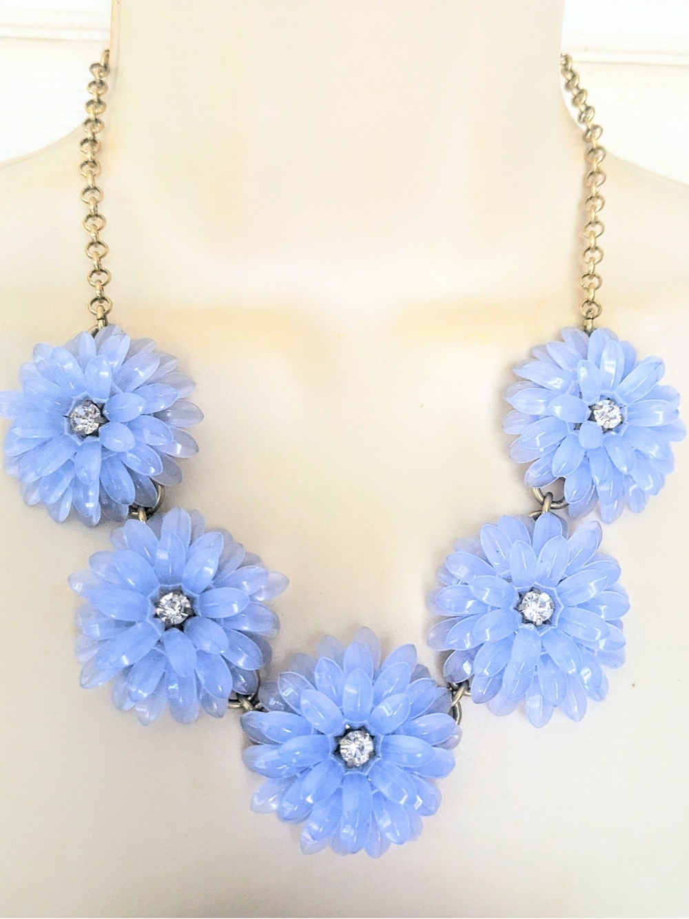 J. CREW Periwinkle Blue Lucite & Rhinestone Flower Bloom Statement Necklace 20"